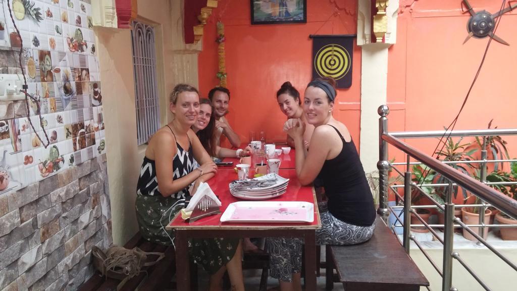 Kanha Paying Guest House Varanasi Exterior foto