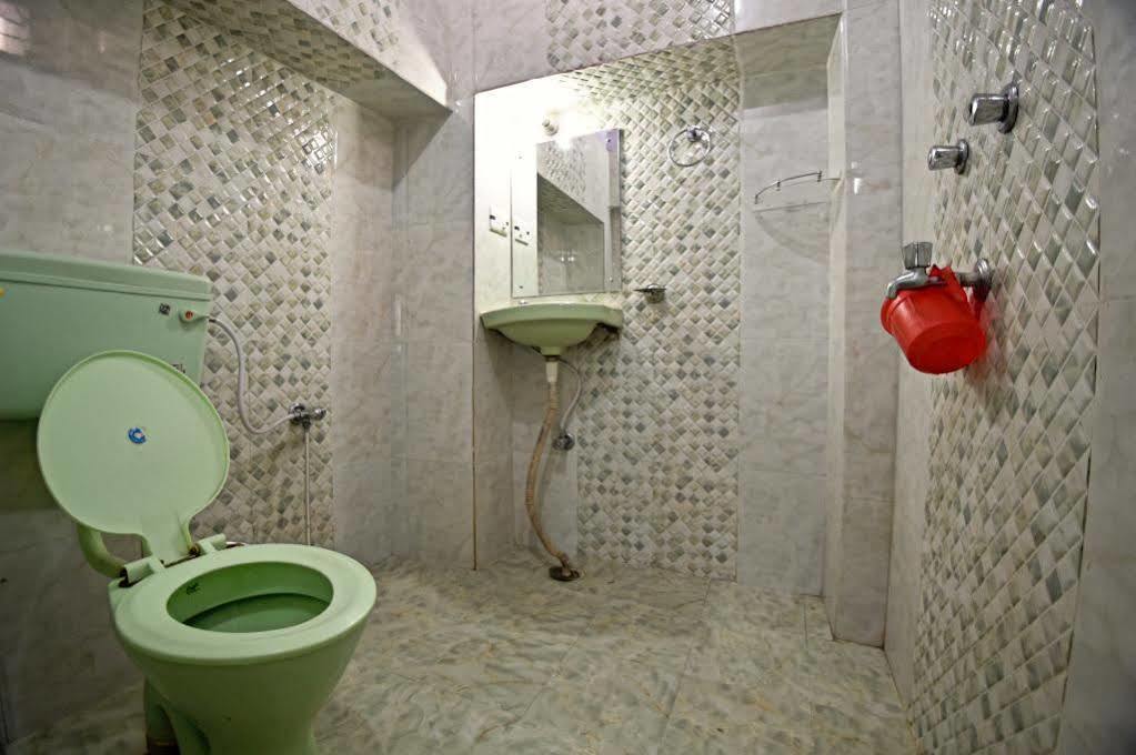 Kanha Paying Guest House Varanasi Exterior foto