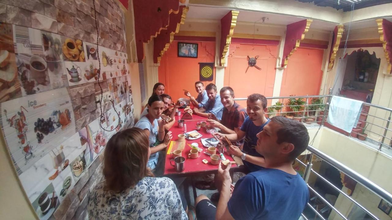Kanha Paying Guest House Varanasi Exterior foto