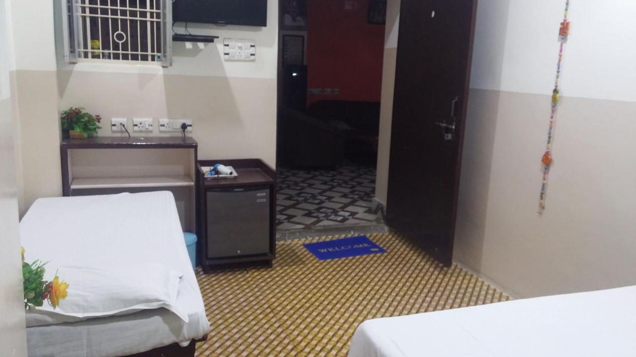 Kanha Paying Guest House Varanasi Exterior foto