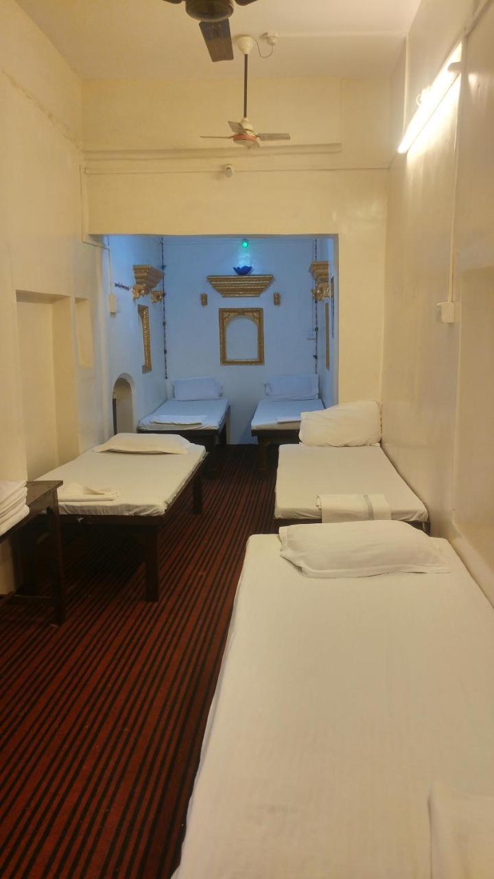 Kanha Paying Guest House Varanasi Exterior foto