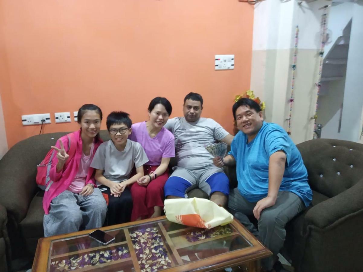 Kanha Paying Guest House Varanasi Exterior foto
